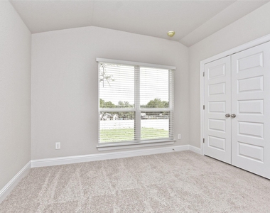 8116 Bronco Ln - Photo Thumbnail 15
