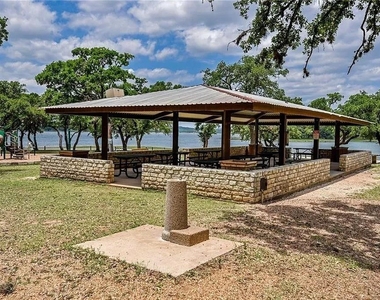 8116 Bronco Ln - Photo Thumbnail 31