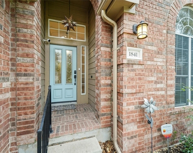 1841 Montana Sky Dr - Photo Thumbnail 2