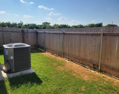 1850 Settlers Glen Dr - Photo Thumbnail 22
