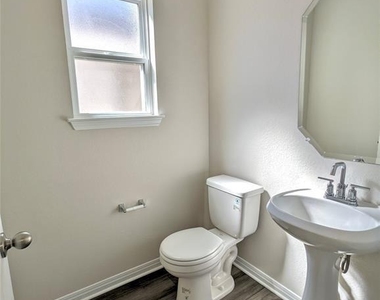 1850 Settlers Glen Dr - Photo Thumbnail 12