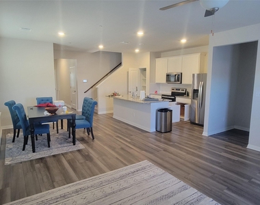 1850 Settlers Glen Dr - Photo Thumbnail 1