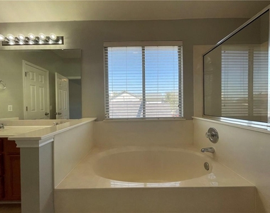 110 Cotton Creek Way - Photo Thumbnail 18