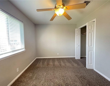 110 Cotton Creek Way - Photo Thumbnail 25