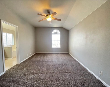 110 Cotton Creek Way - Photo Thumbnail 14
