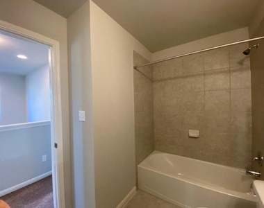17926 Papaveri Way Way - Photo Thumbnail 31