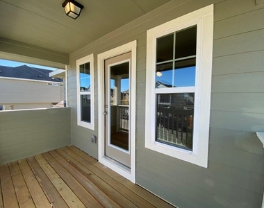 17926 Papaveri Way Way - Photo Thumbnail 18