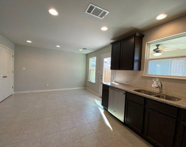 17926 Papaveri Way Way - Photo Thumbnail 11