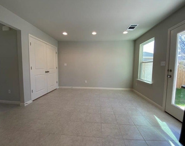 17926 Papaveri Way Way - Photo Thumbnail 8