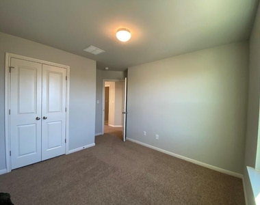 17926 Papaveri Way Way - Photo Thumbnail 28