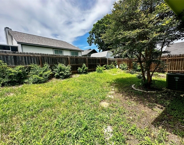 11612 Fruitwood Pl - Photo Thumbnail 7