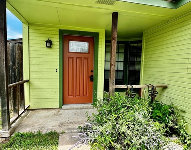 11612 Fruitwood Pl - Photo Thumbnail 4