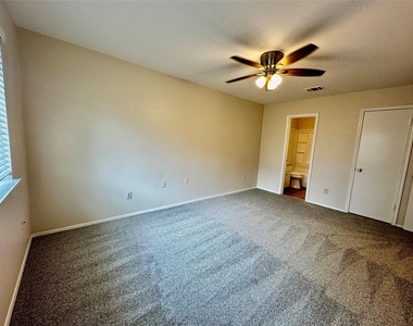 11612 Fruitwood Pl - Photo Thumbnail 13