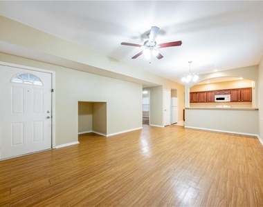 2809 E 22nd St - Photo Thumbnail 2