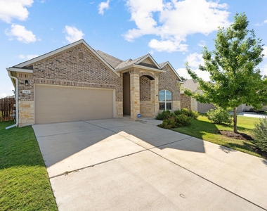 2412 Star Hill Ranch St - Photo Thumbnail 2