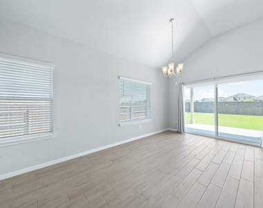 2412 Star Hill Ranch St - Photo Thumbnail 15