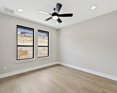 3601 Easy Money St - Photo Thumbnail 30