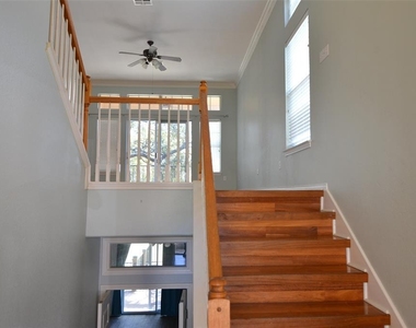 20975 Waterside Dr - Photo Thumbnail 2