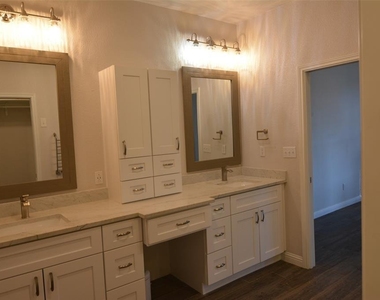 20975 Waterside Dr - Photo Thumbnail 28