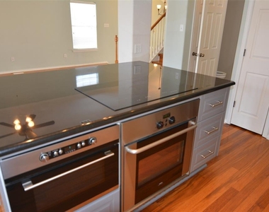 20975 Waterside Dr - Photo Thumbnail 8
