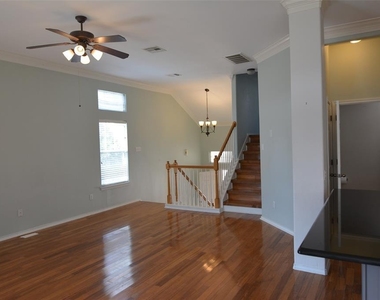 20975 Waterside Dr - Photo Thumbnail 9