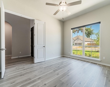 439 Painted Creek Way - Photo Thumbnail 21