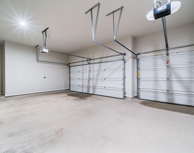 439 Painted Creek Way - Photo Thumbnail 33