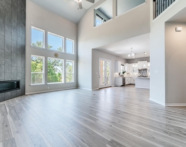 439 Painted Creek Way - Photo Thumbnail 12