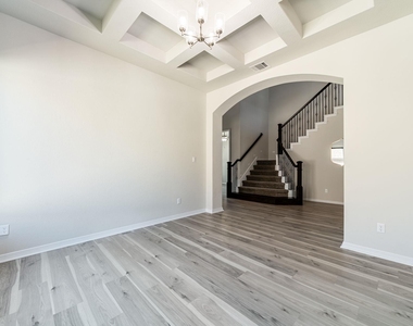 439 Painted Creek Way - Photo Thumbnail 10
