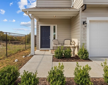 6201 Pine Leaf Trl - Photo Thumbnail 2