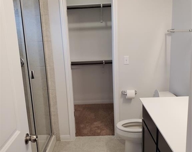 6404 Gunflint Dr - Photo Thumbnail 14