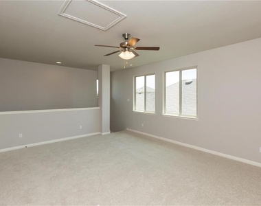 612 Palmilla St - Photo Thumbnail 12
