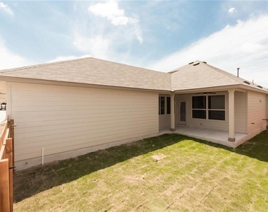 612 Palmilla St - Photo Thumbnail 13