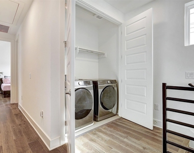 6317 Toscana Ave - Photo Thumbnail 30