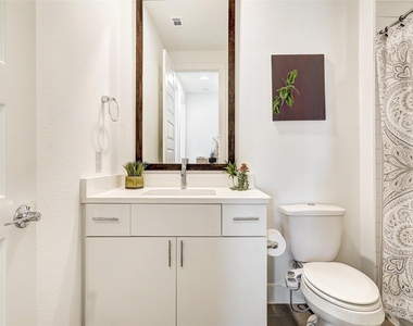 6317 Toscana Ave - Photo Thumbnail 25