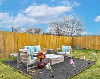 6317 Toscana Ave - Photo Thumbnail 32