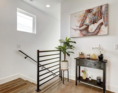 6317 Toscana Ave - Photo Thumbnail 29