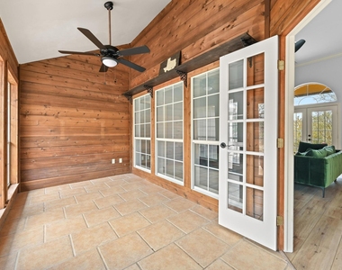 140 Barton Ranch Cir - Photo Thumbnail 27