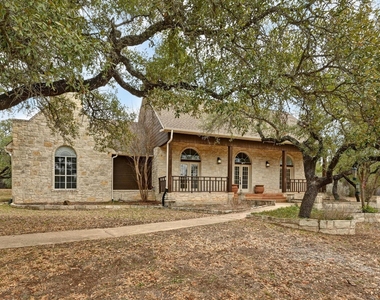 140 Barton Ranch Cir - Photo Thumbnail 3