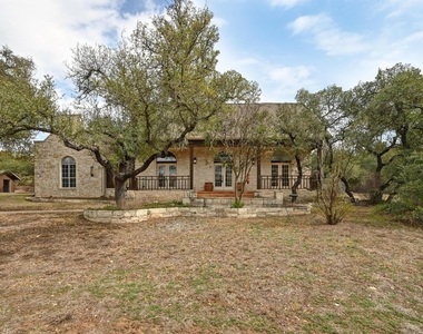 140 Barton Ranch Cir - Photo Thumbnail 1