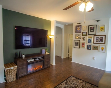5209 English Glade Dr - Photo Thumbnail 13