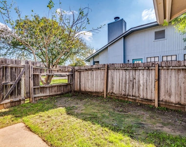 1110 Hyridge St - Photo Thumbnail 15