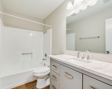 1110 Hyridge St - Photo Thumbnail 14