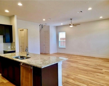 1265 Summerbrooke Cir - Photo Thumbnail 14