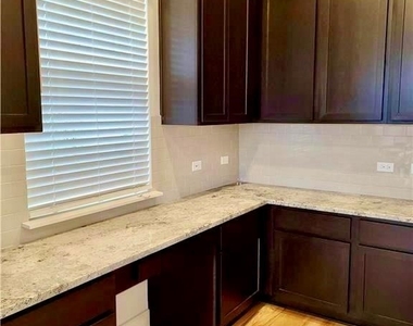1265 Summerbrooke Cir - Photo Thumbnail 18