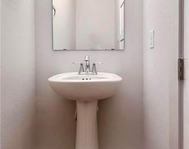 1265 Summerbrooke Cir - Photo Thumbnail 30