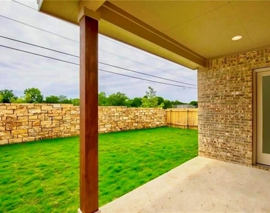 1265 Summerbrooke Cir - Photo Thumbnail 33