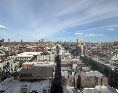 11th street and 2nd avenue - Photo Thumbnail 2