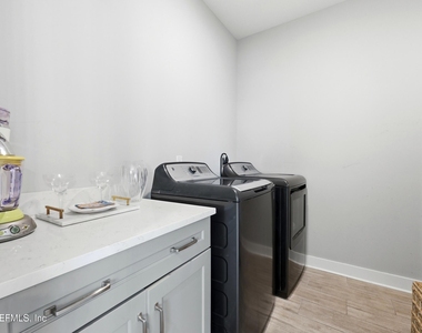115 1st Street S - Photo Thumbnail 16