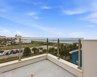 115 1st Street S - Photo Thumbnail 4
